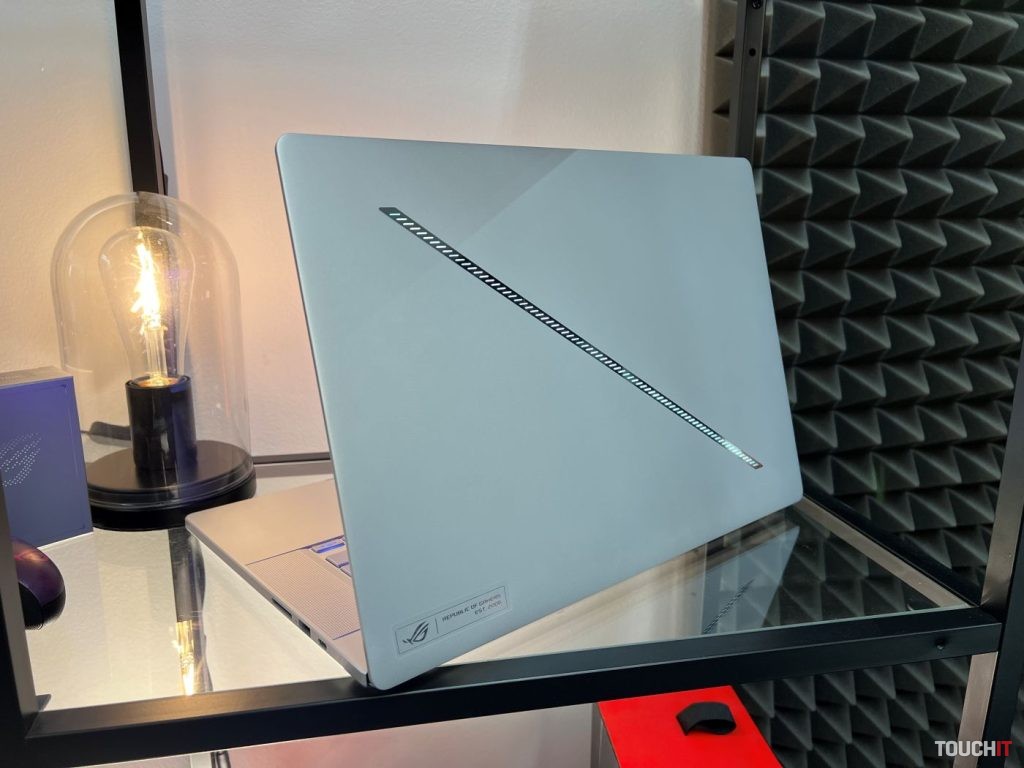 ROG Zephyrus G16 (GU605M)