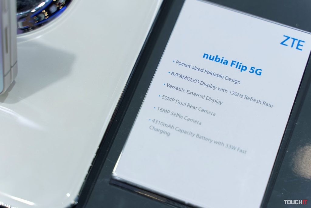 ZTE Nubia Flip 5G