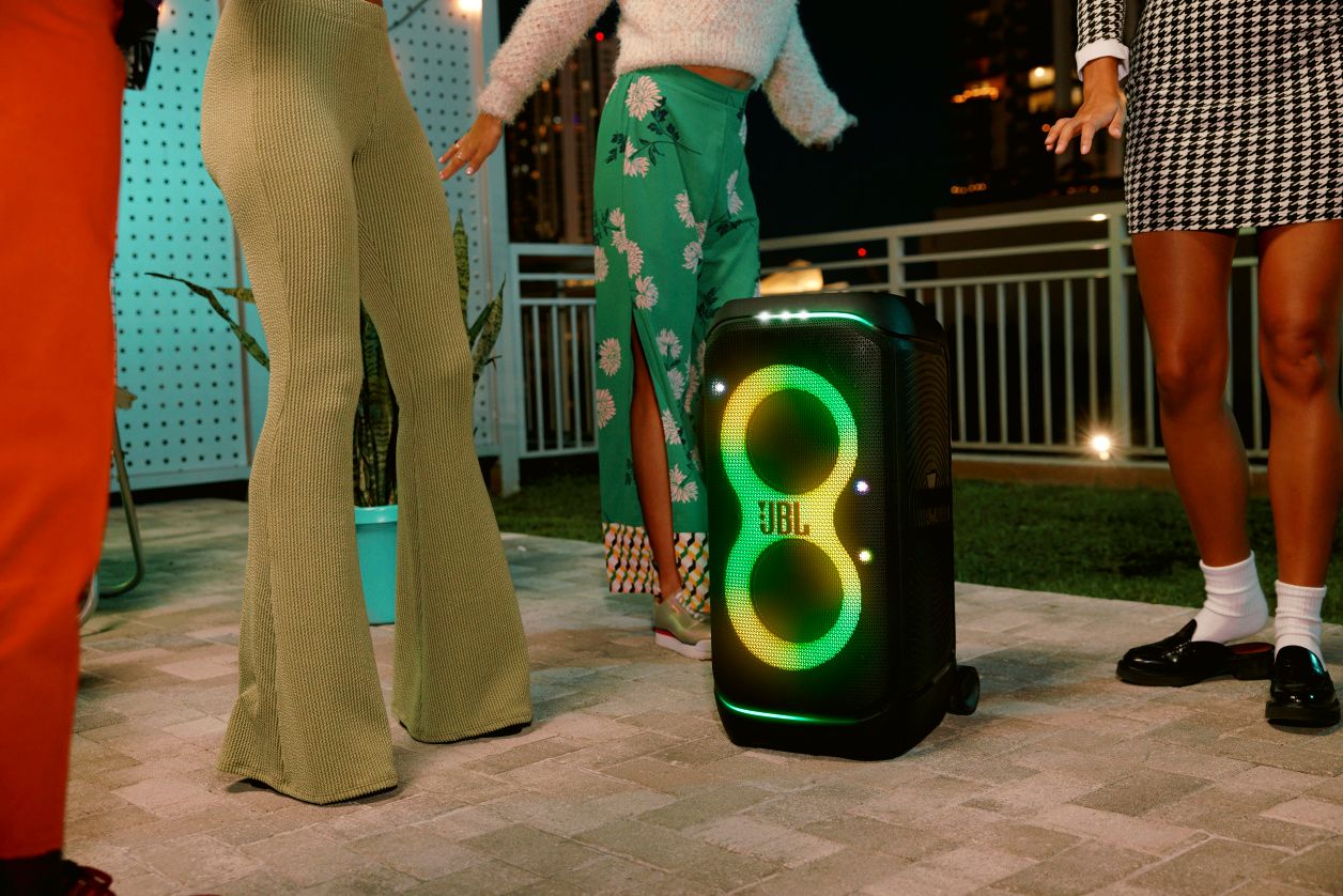 Nové vylepšené JBL PartyBoxy: teraz viac zábavy a lepšia svetelná show pre vašu párty