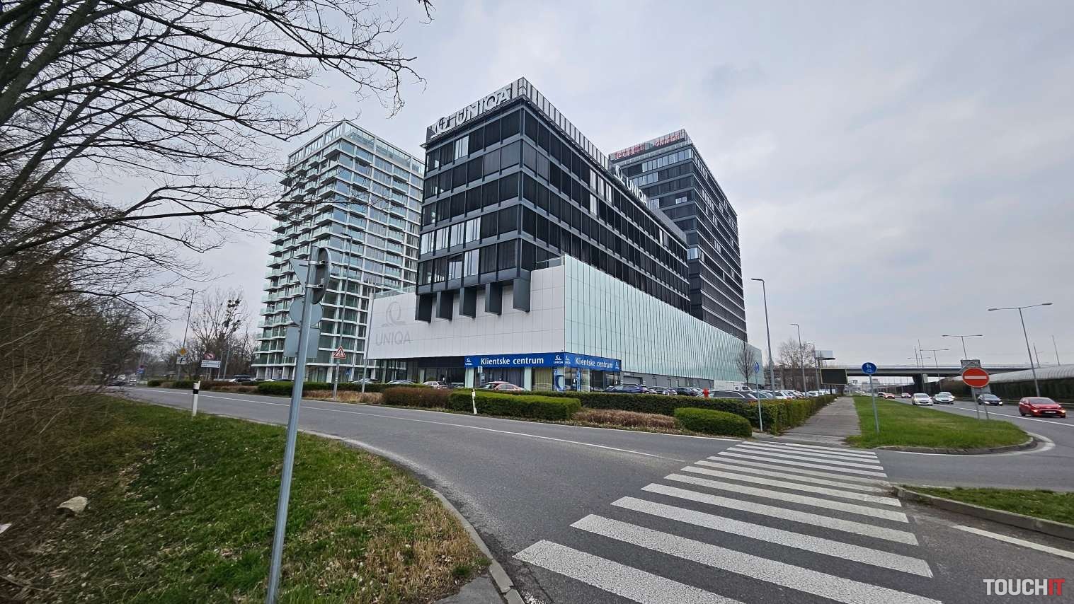 UNIQA má podľa Finparády najlepšie životné poistenie na trhu, ocenenie dostalo aj cestovné poistenie