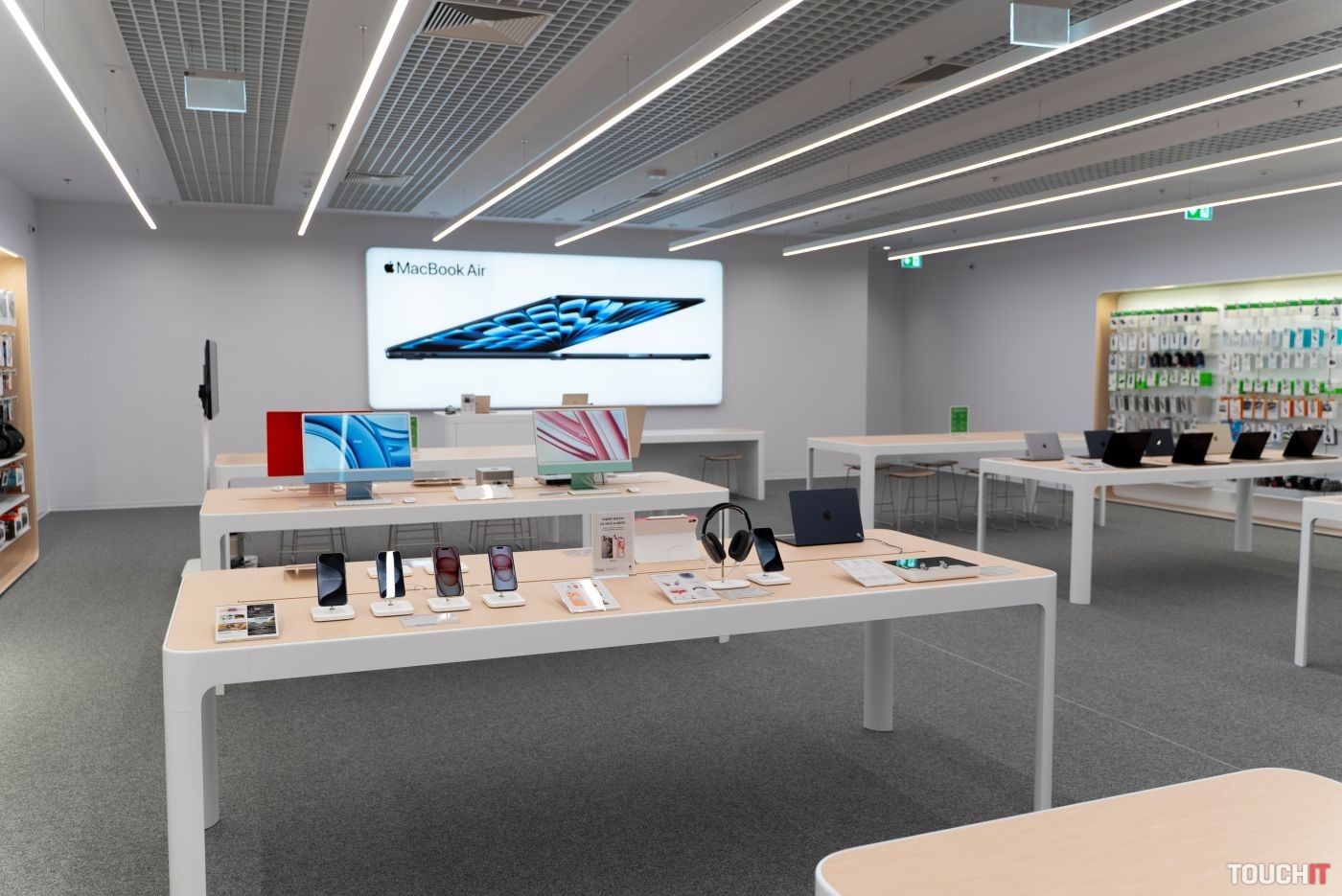 iPhone a Apple Watch za najlepšie ceny: iStores otvoril predajňu, aká na Slovensku doteraz nebola