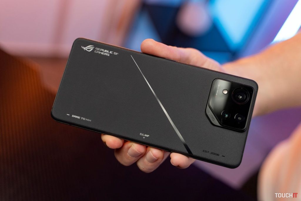ROG Phone 8 (Pro)