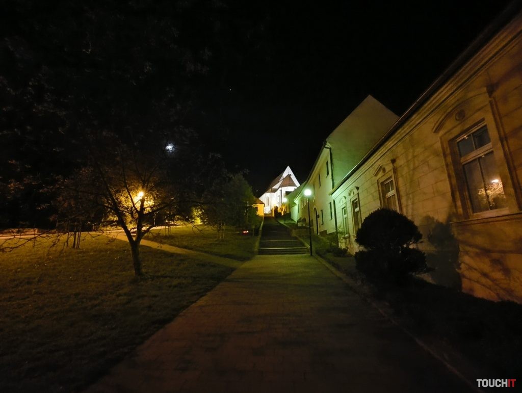 Nothing Phone (2a) - ukážkové fotografie