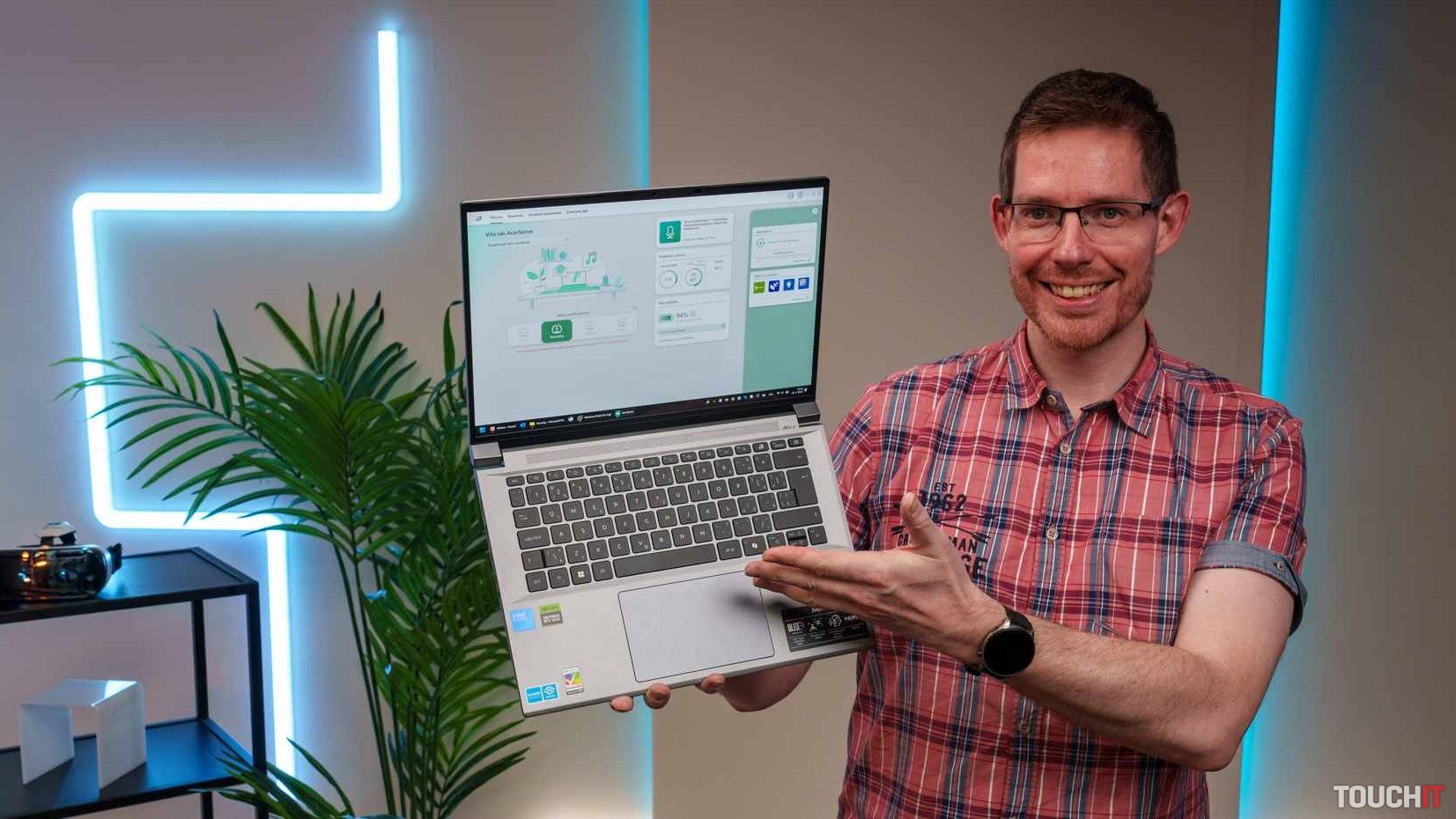 Acer Swift X 14: 14,5“ OLED s kartou na umelú inteligenciu (RECENZIA)