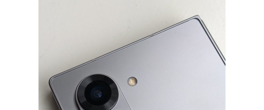 Detail fotoaparátov Galaxy Z Fold6