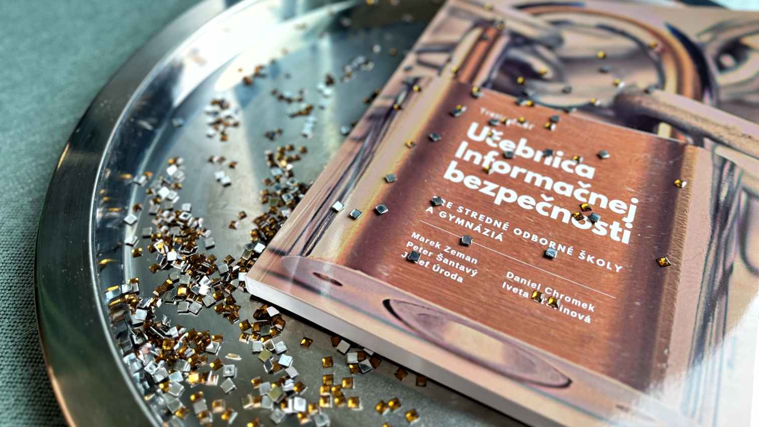 Učebnica IT bezpečnosti je dostupná v treťom vydaní