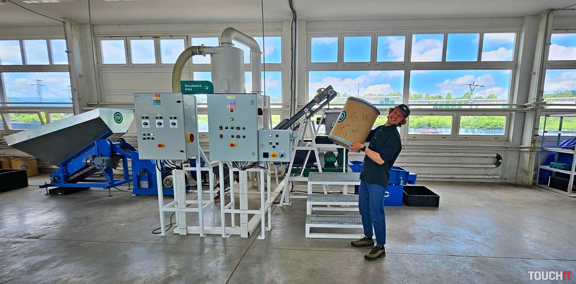 Skutočný príspevok k recyklácii vytvorený v prostredí na Slovensku (VIDEO)