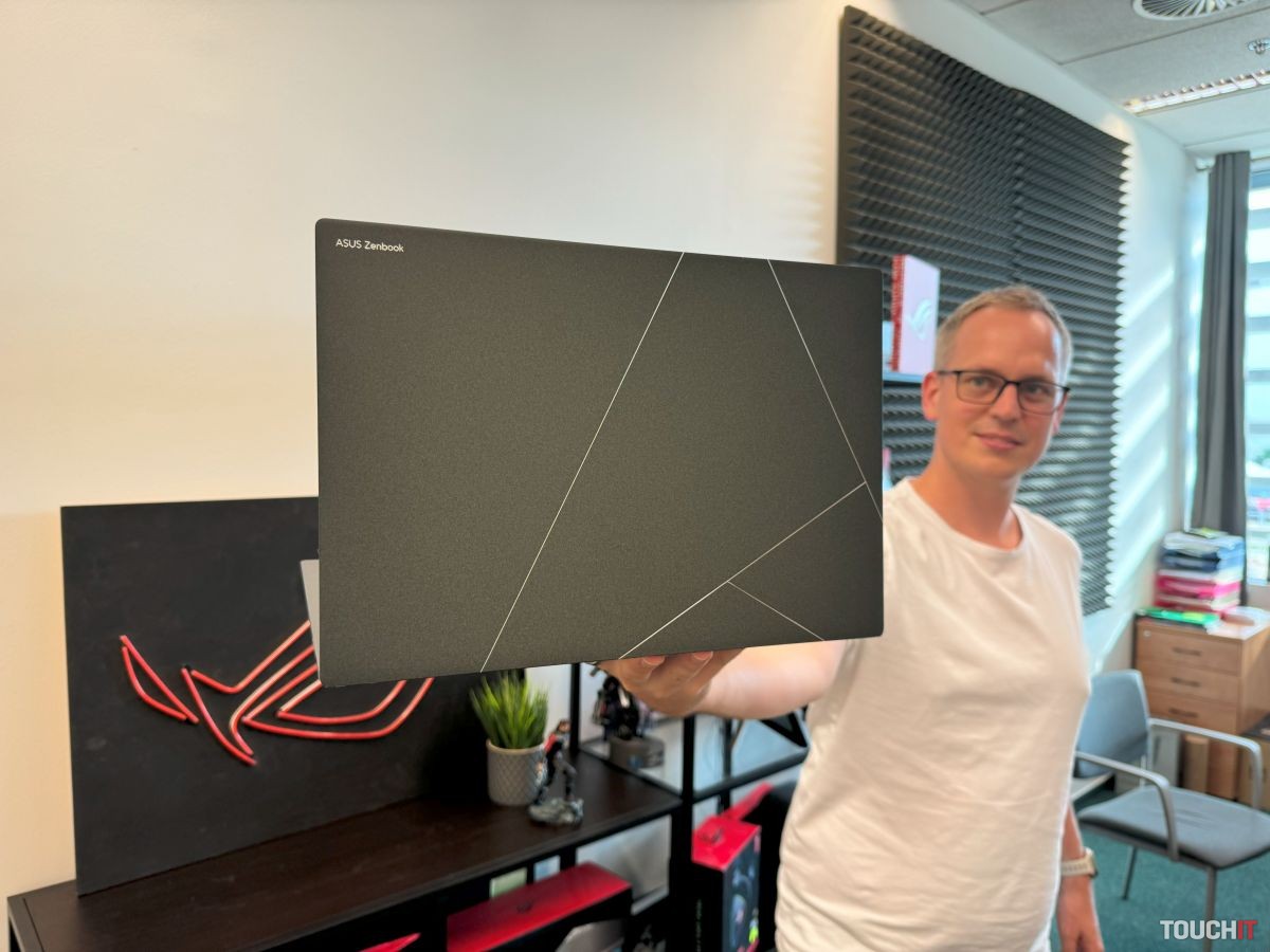 ASUS Zenbook S 16 prináša väčší OLED displej a procesor AMD Ryzen AI