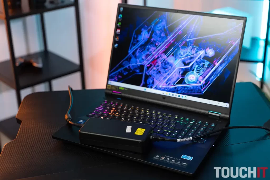 Acer Predator Helios 18 (PH18-72)