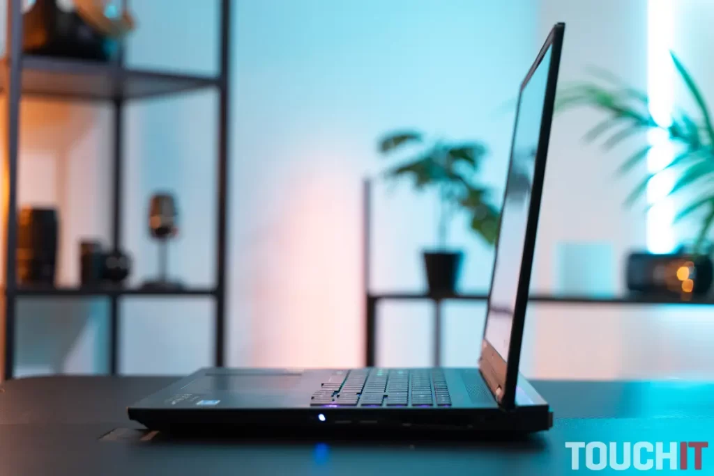 Acer Predator Helios 18 (PH18-72)