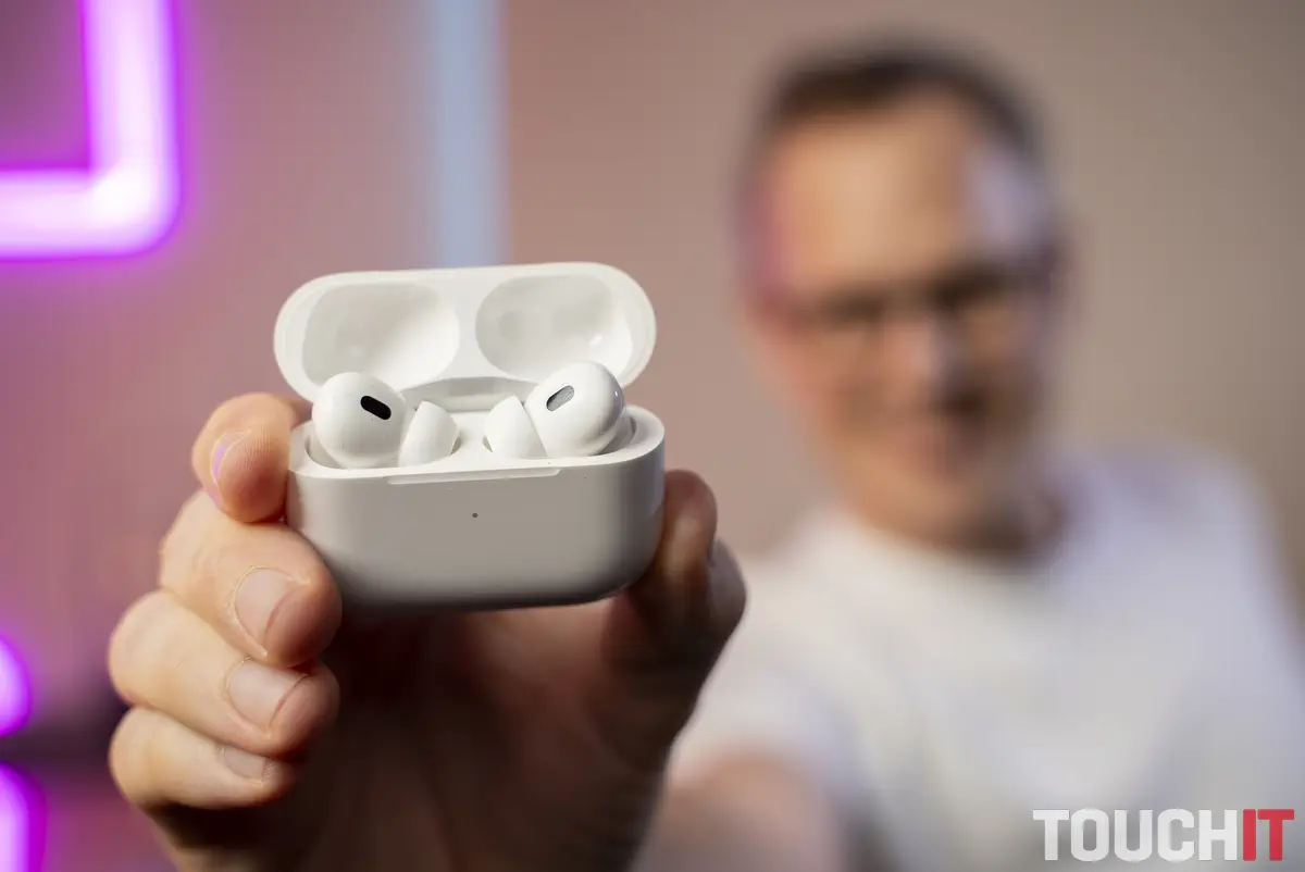 iOS 26 posunie slúchadlá AirPods na vyšší level. Toto všetko pribudne