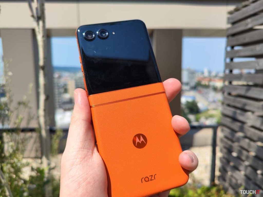 Motorola Razr 50 / Ultra