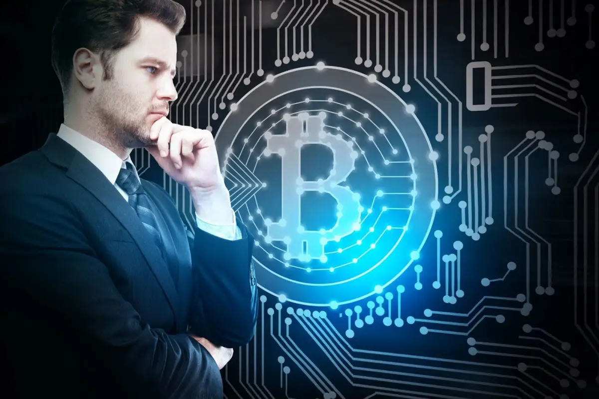 Bitcoin má za sebou ťažký začiatok mesiaca. Aké faktory sa na tom podieľajú?