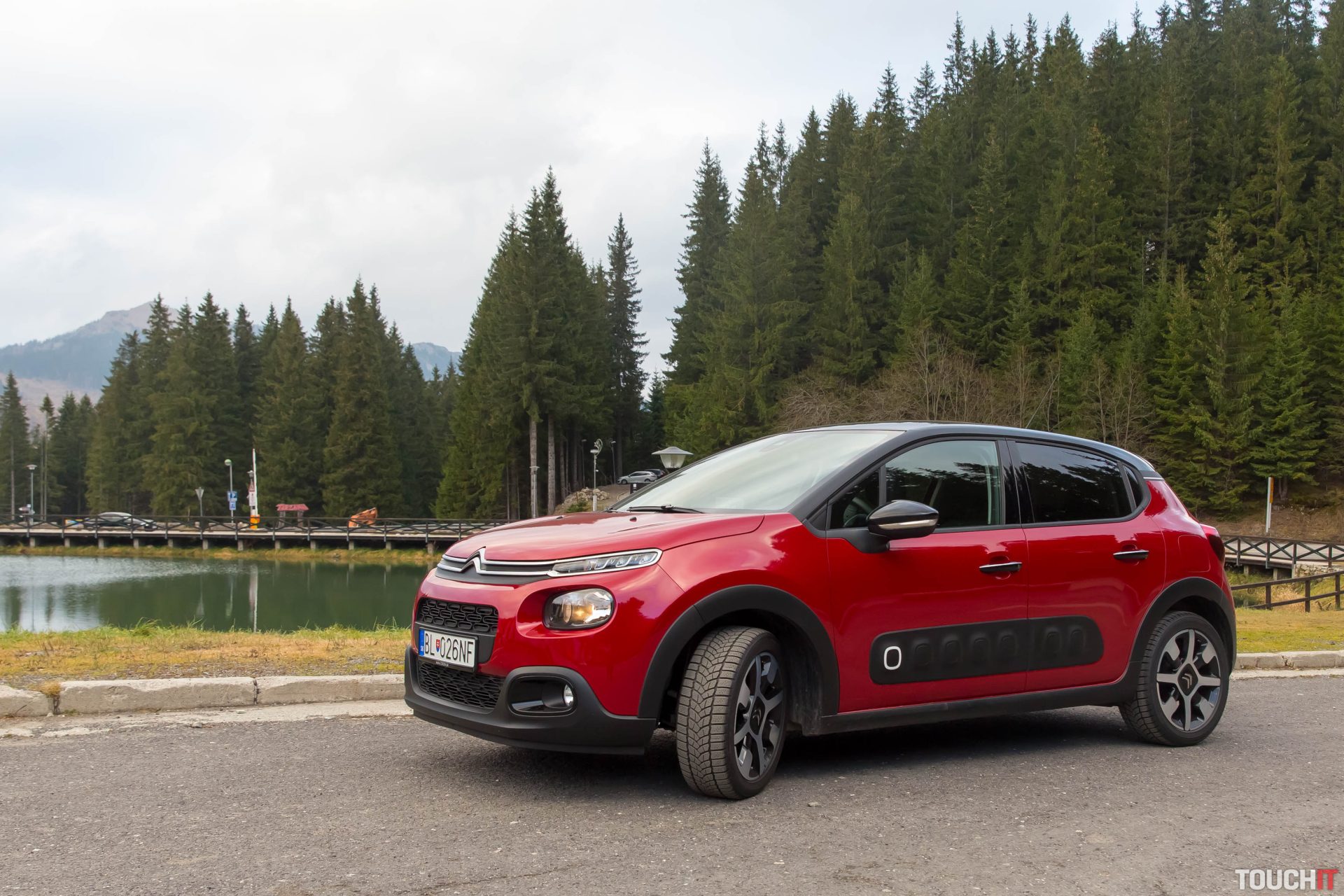 VIDEO TOUCHIT: Citröen C3 a jeho ConnectedCAM. Ako sa dá zdokumentovať jazda a zdieľať s priateľmi?