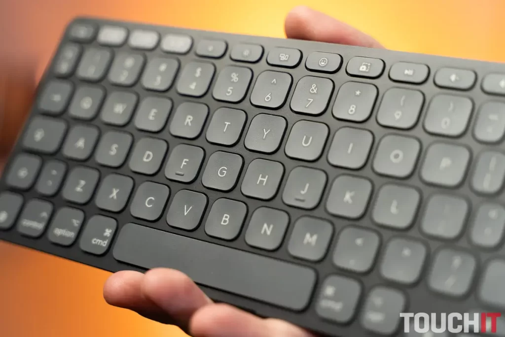 Logitech Keys-to-Go 2