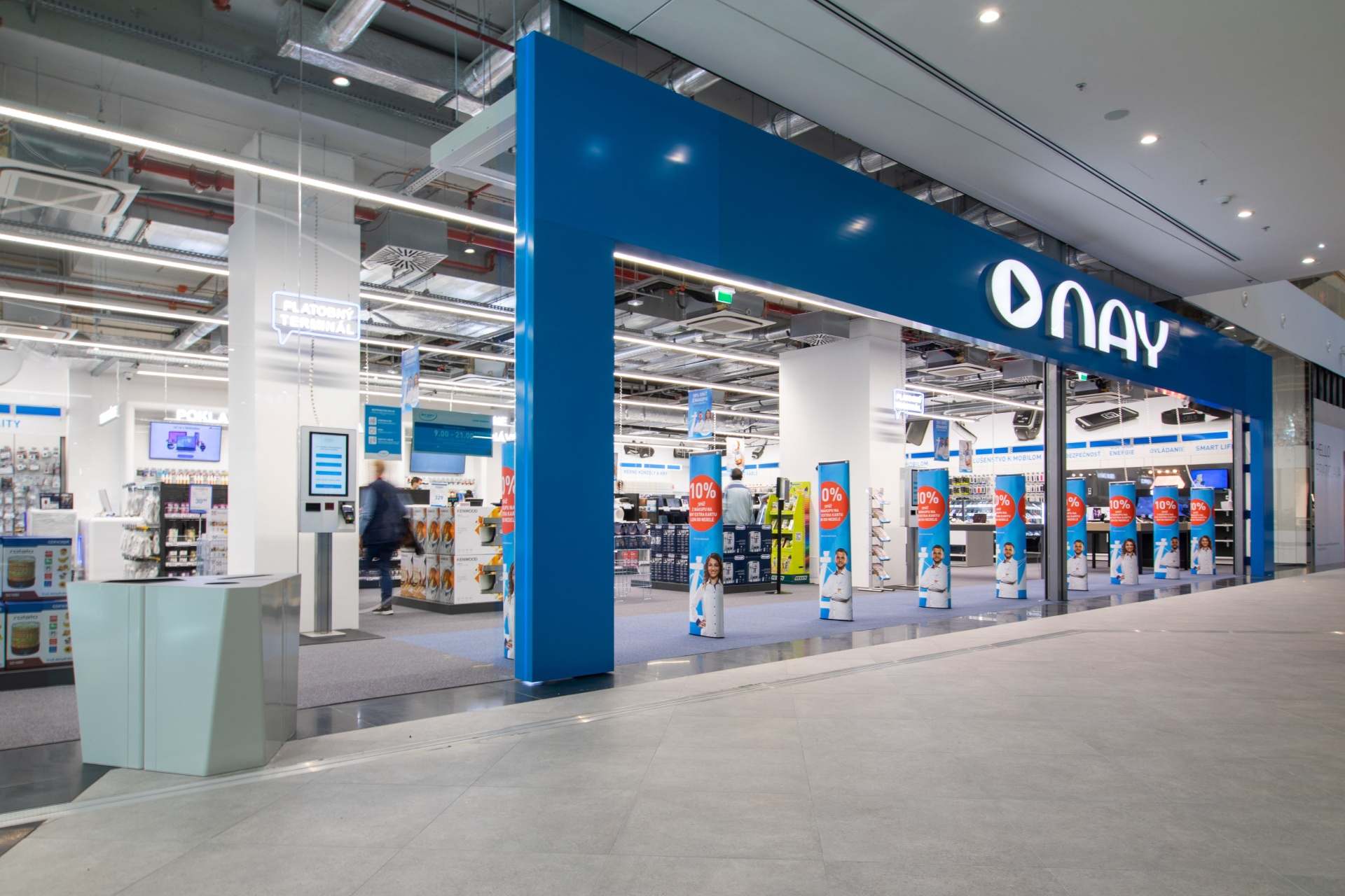 Platby mobilom sa oplatia: Zaplaťte kartou Visa v mobile a zapojte sa do súťaže s NAY