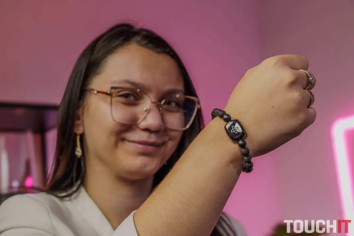 Štýlové platenie náramkom je realitou vďaka spolupráci mBank, Mastercard a Niceboy