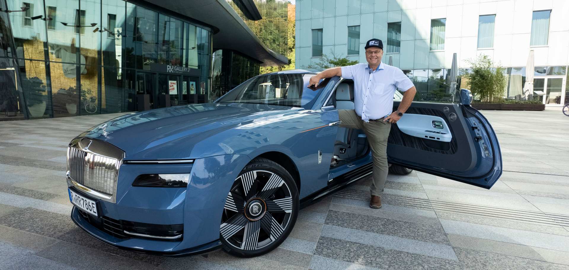 Rolls-Royce Spectre: čisto elektrické auto v klasickom šate