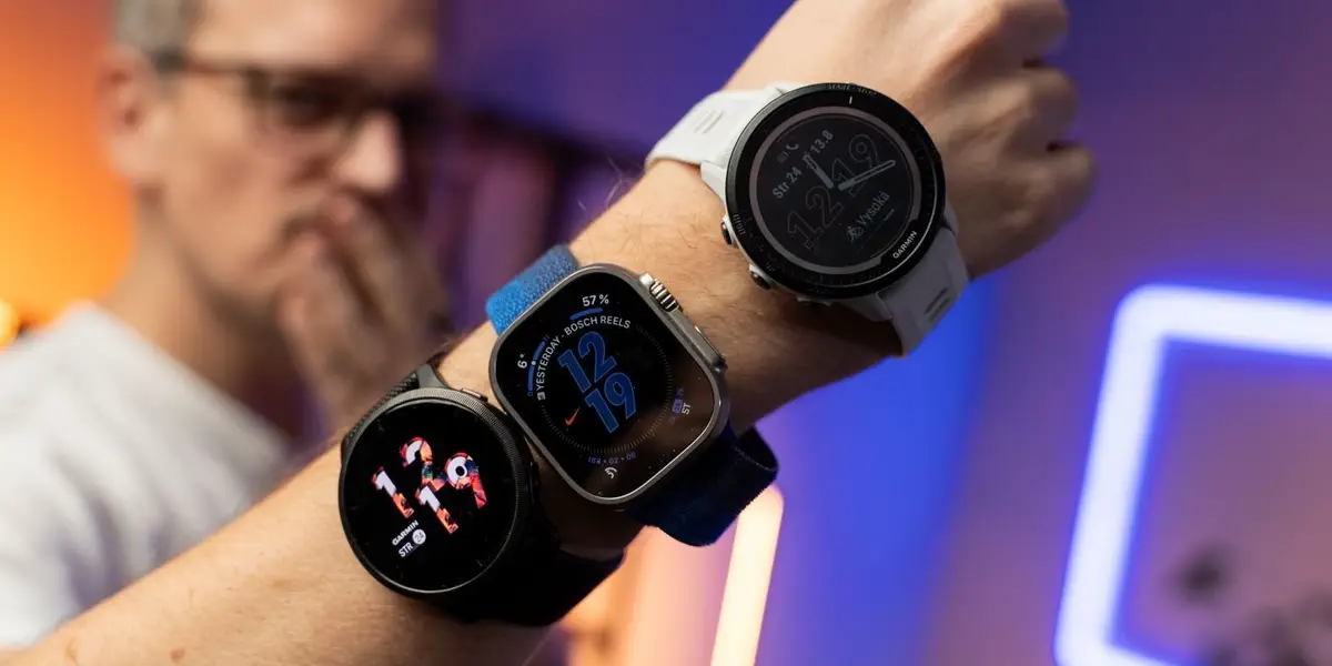 Európska komisia chce, aby sa Apple otvoril výrobcom smart hodiniek a slúchadiel