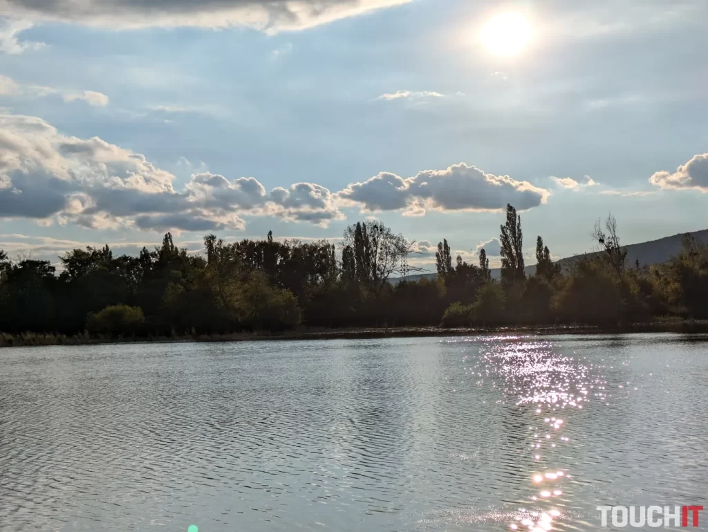 Google Pixel 8a denné fotografie