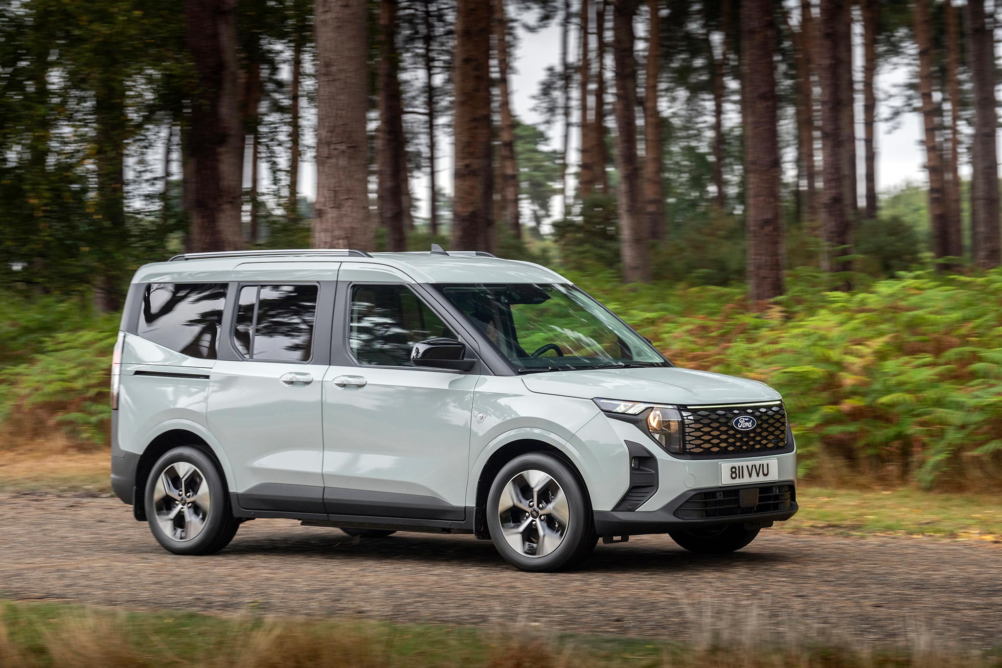 Ford E-Tourneo Courier: Praktická novinka rozširuje ponuku elektrických vozidiel značky Ford