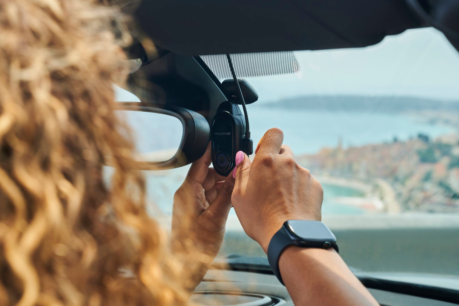 Malá ale inteligentná kamera do auta. Cena prekvapí