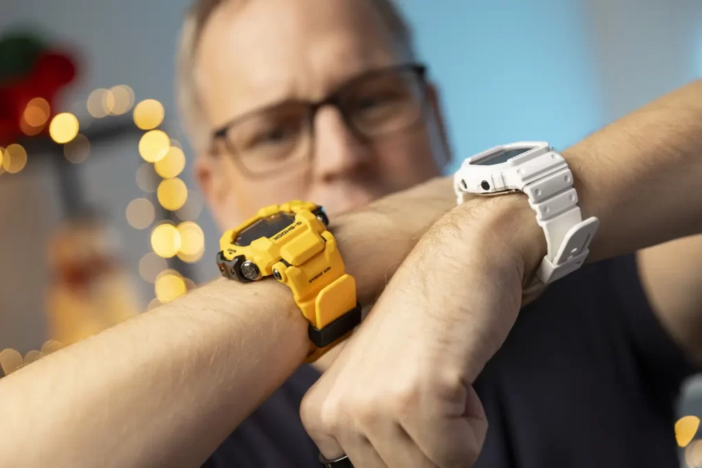 CASIO G-SHOCK GPR-H1000 (žlté) a DW-H5600 (biele)