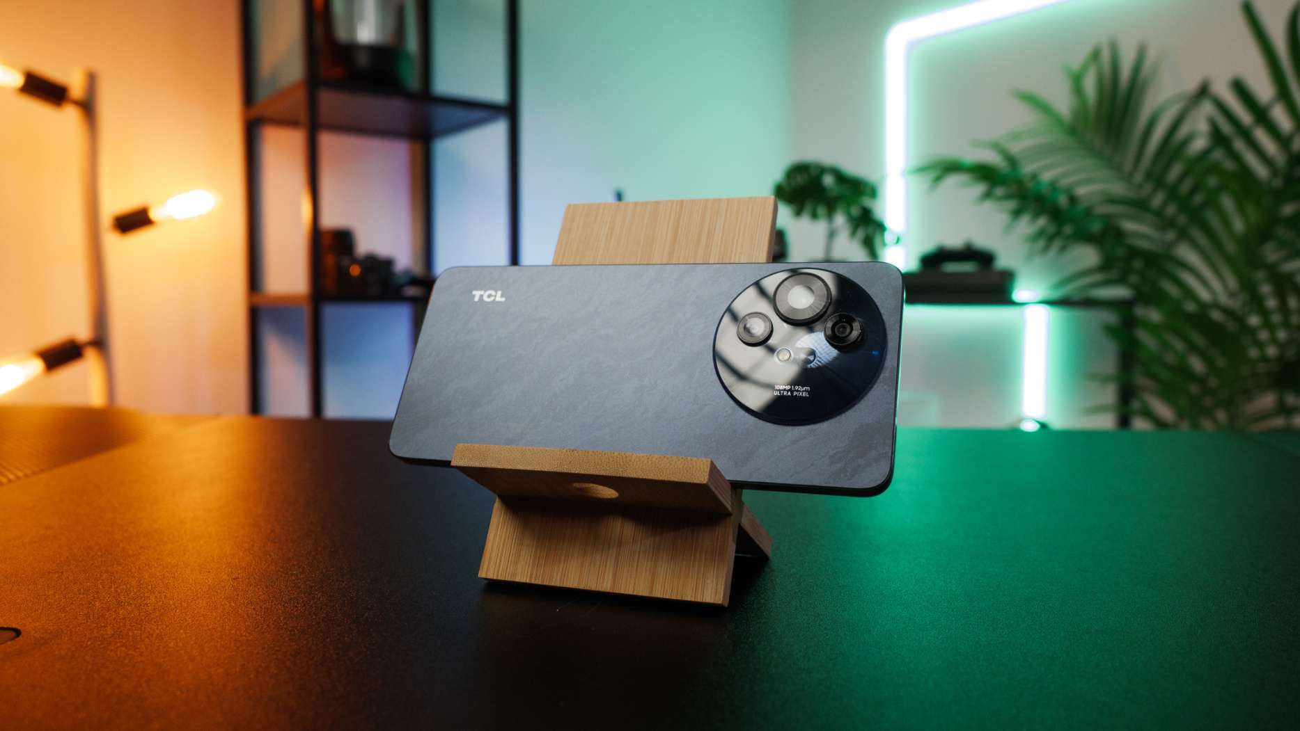 TCL 50 NXTPAPER: Smartfón s najlepším displejom pre vaše oči