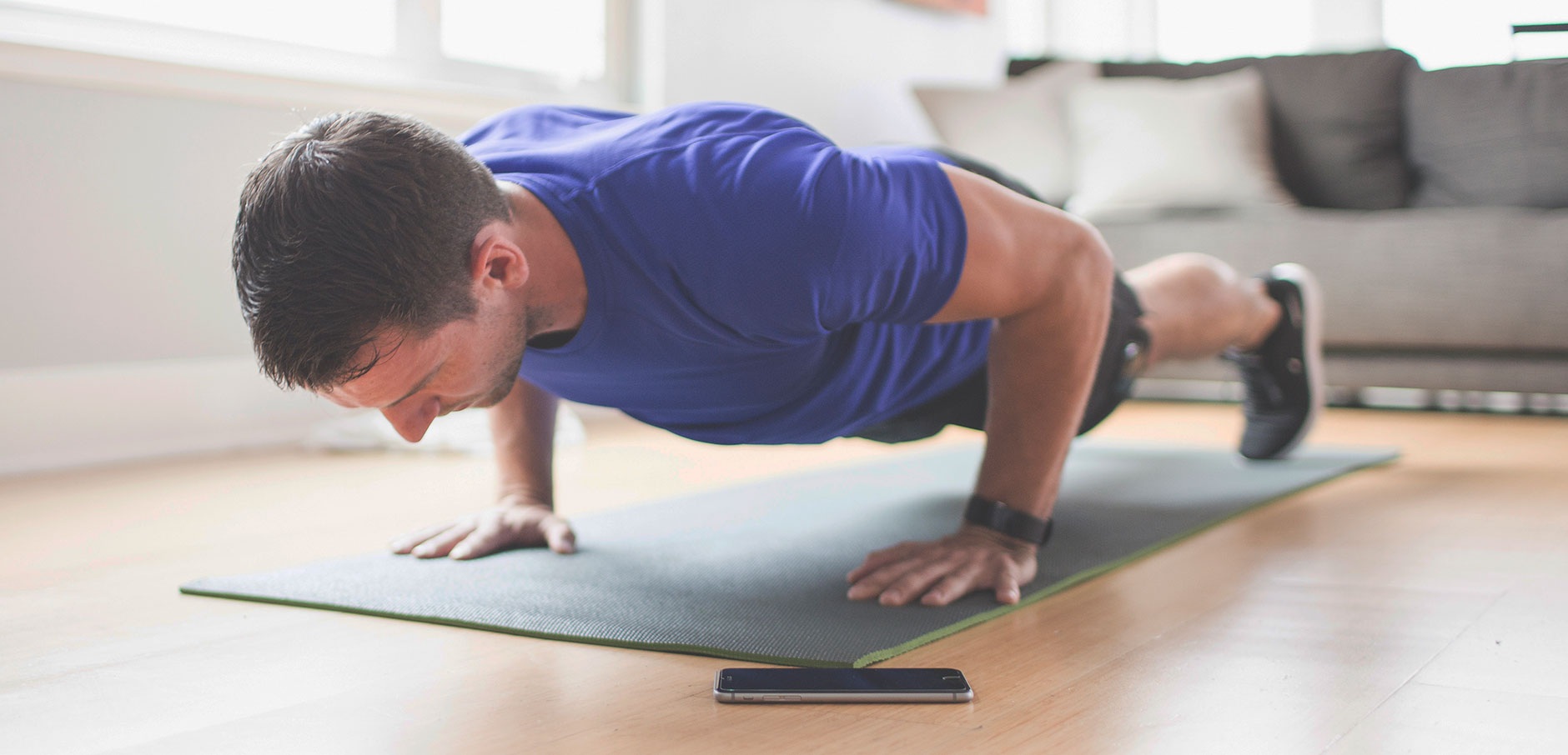 Ste v domácej karanténe? Tieto aplikácie vám pomôžu hýbať sa aj doma a zdravo jesť