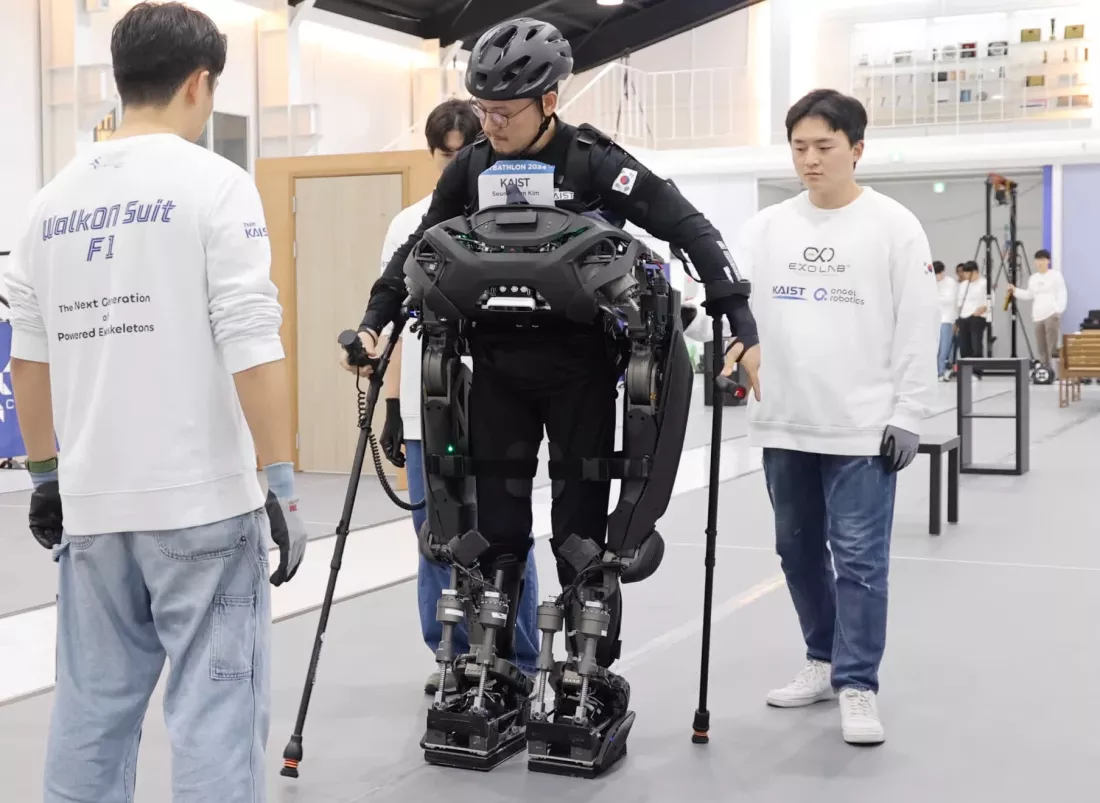 Robotickí pomocníci pre postihnutých ľudí im umožnia opäť kráčať