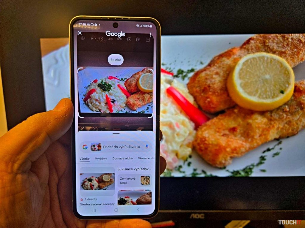 Recepty na vianočné menu vyhľadáte ľahko s Galaxy Z Flip6