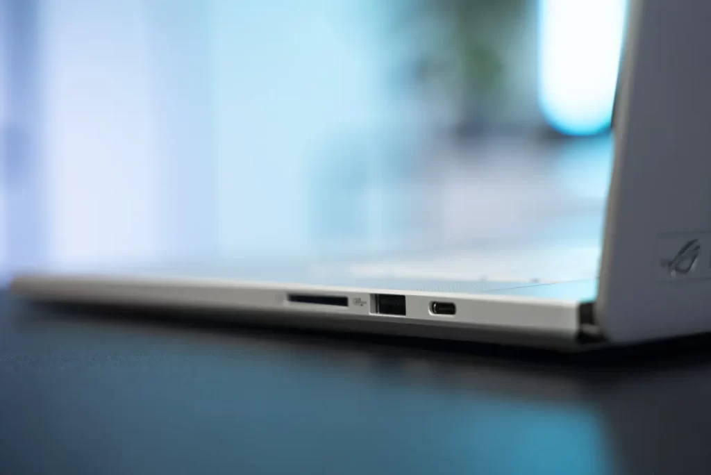 ROG Zephyrus G16 (GA605) s GeForce RTX 4070