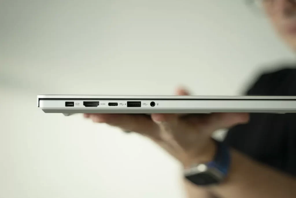 ROG Zephyrus G16 (GA605) s GeForce RTX 4070