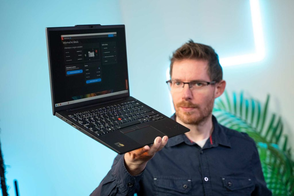 Lenovo ThinkPad T14s Gen 6 Snapdragon