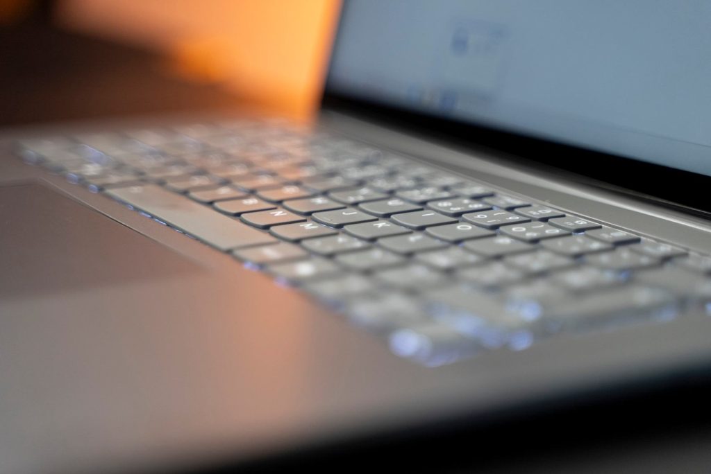 lenovo yoga slim 7 15ill9