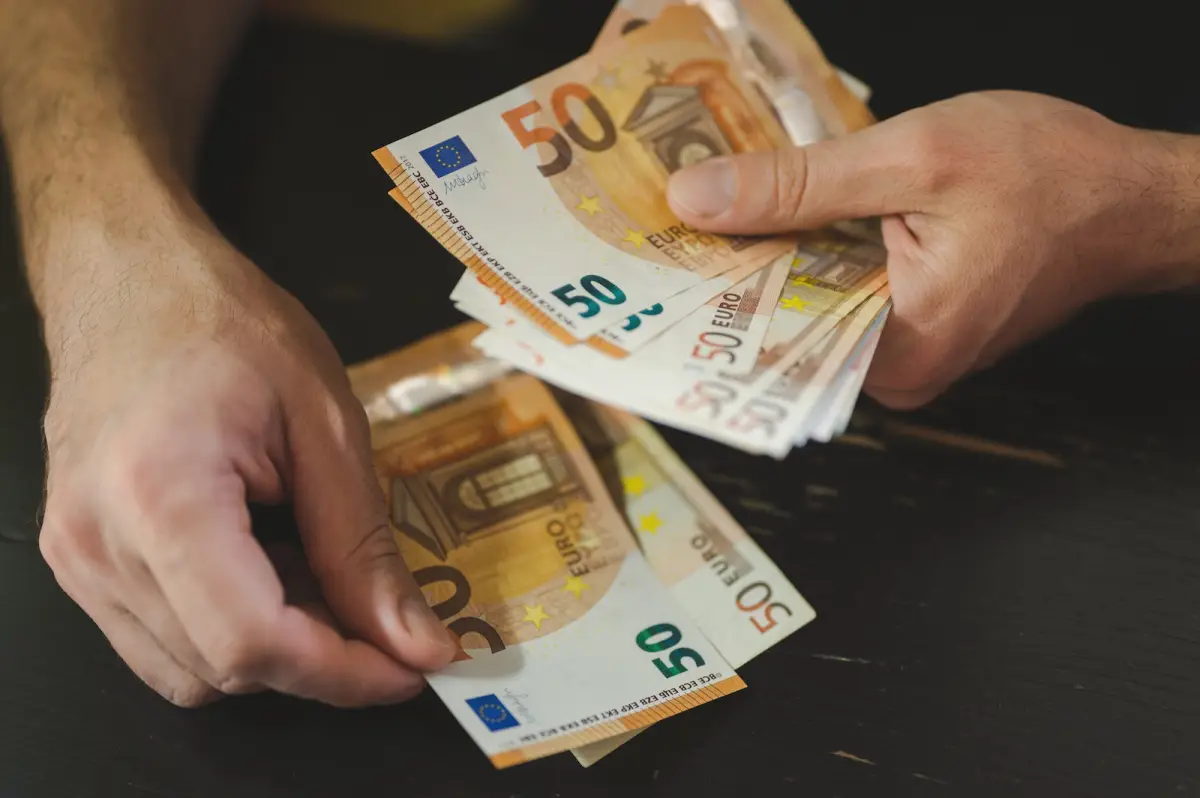 Ako cez dovolenku predísť obrovskému účtu za mobilné služby?