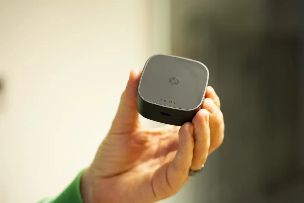 ZENS Wireless Charging Adapter