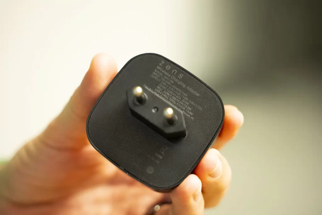 ZENS Wireless Charging Adapter