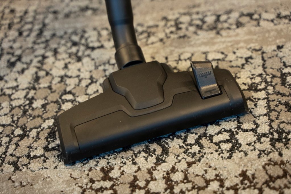 Silvercrest podlahový bezvreckový vysávač