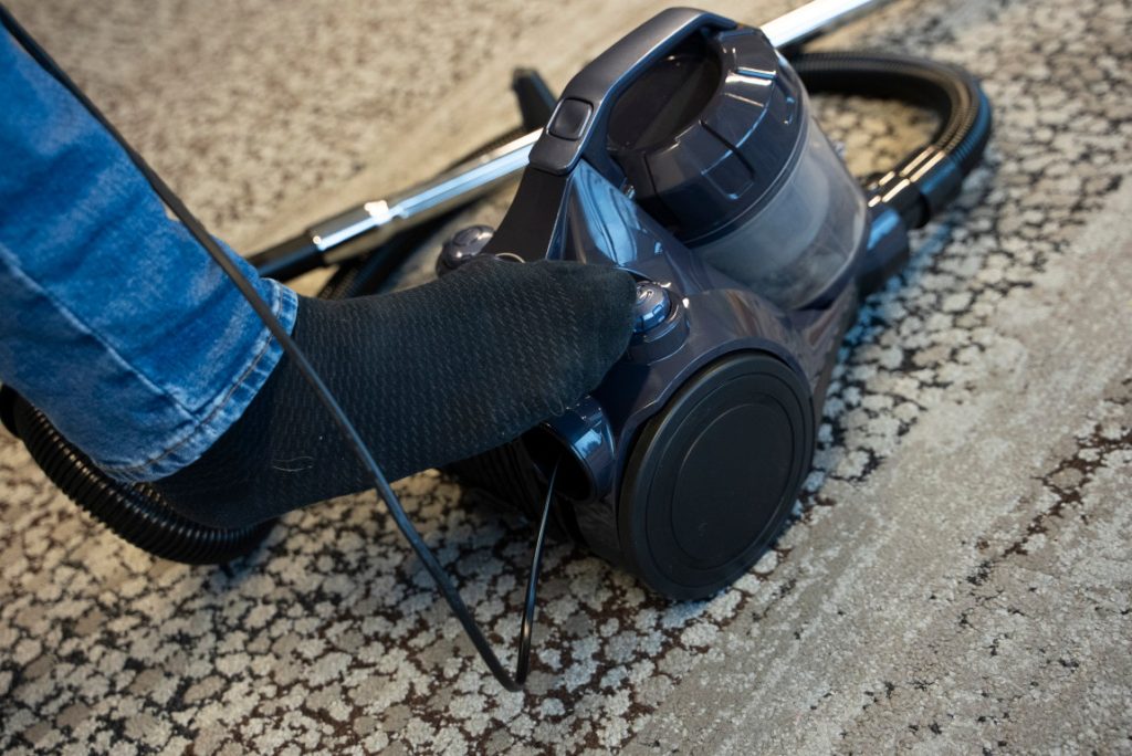 Silvercrest podlahový bezvreckový vysávač