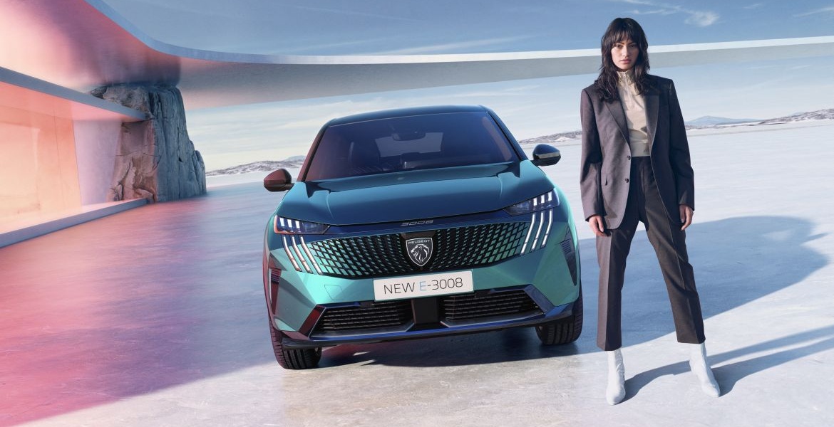 Nový Peugeot e-3008: už viac ako 100 000 objednávok = komerčný úspech