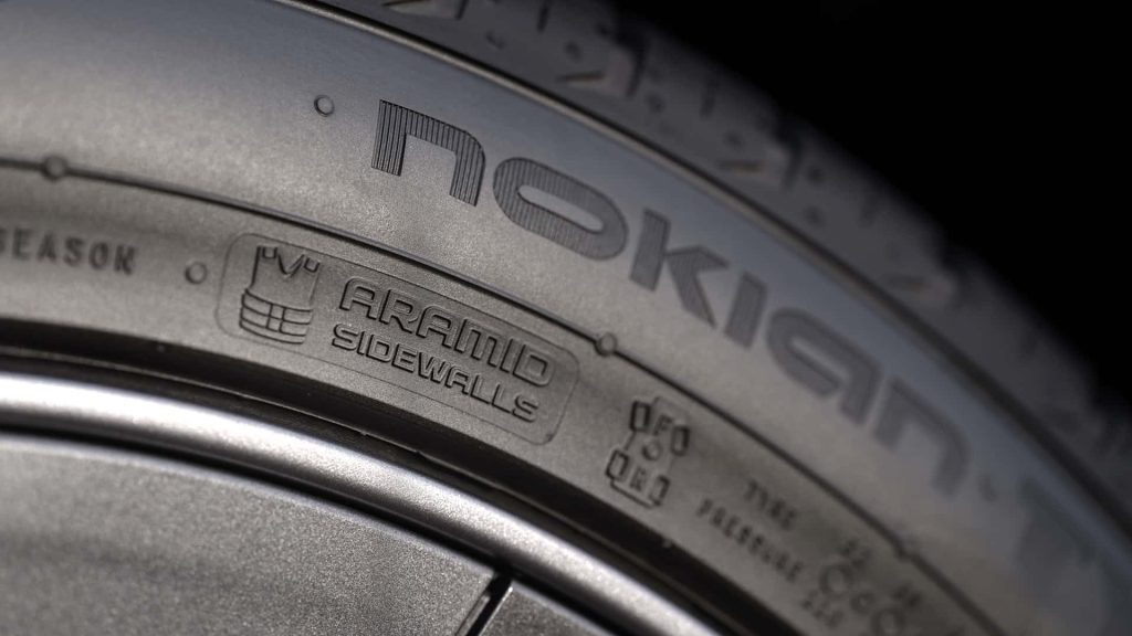 Nokian Surpass AS01