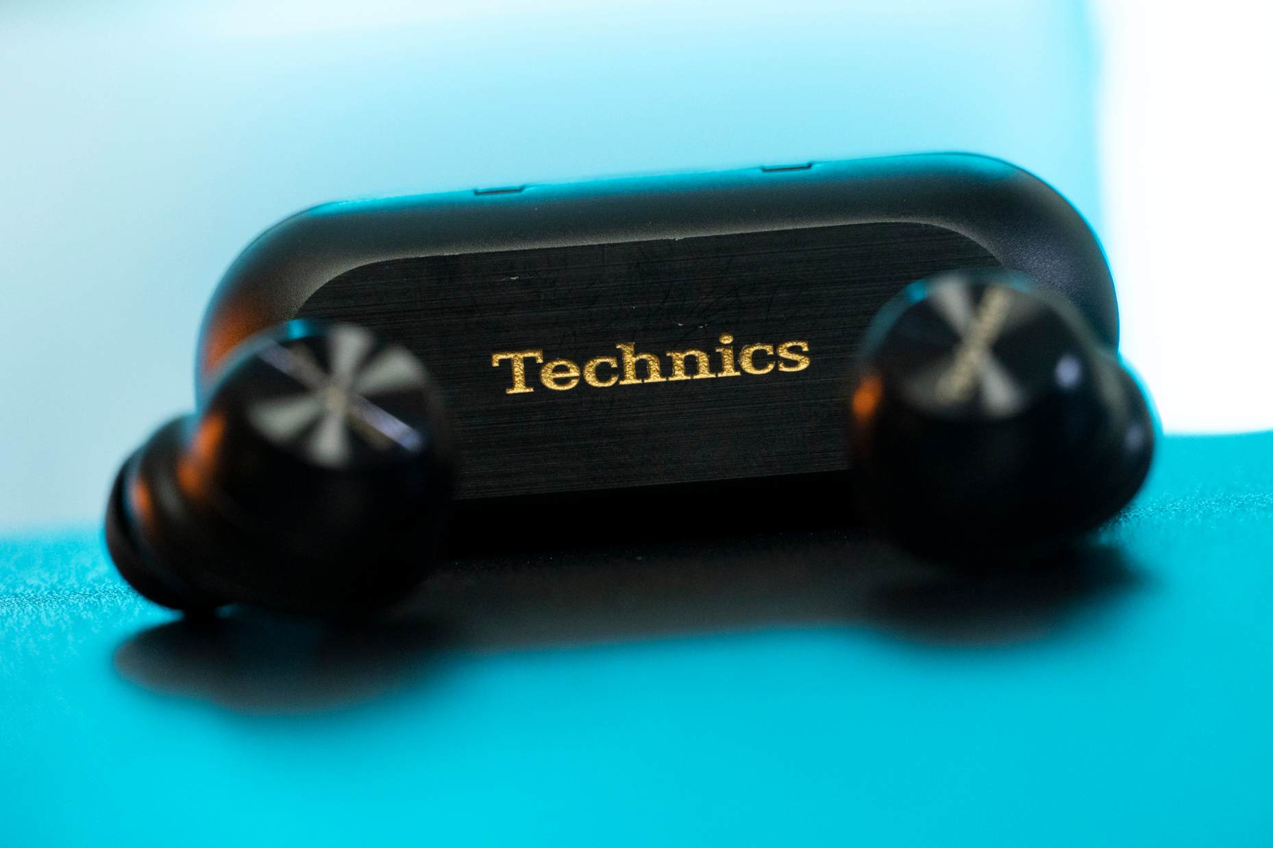 Technics EAH-AZ100: Slúchadlá do ucha s najlepším ANC (RECENZIA)