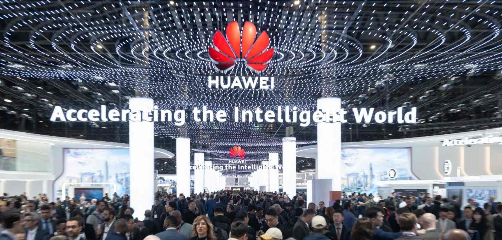 Huawei na MWC 2025 predstavil komplexný balík riešení pre digitálnu transformáciu priemyselných sektorov