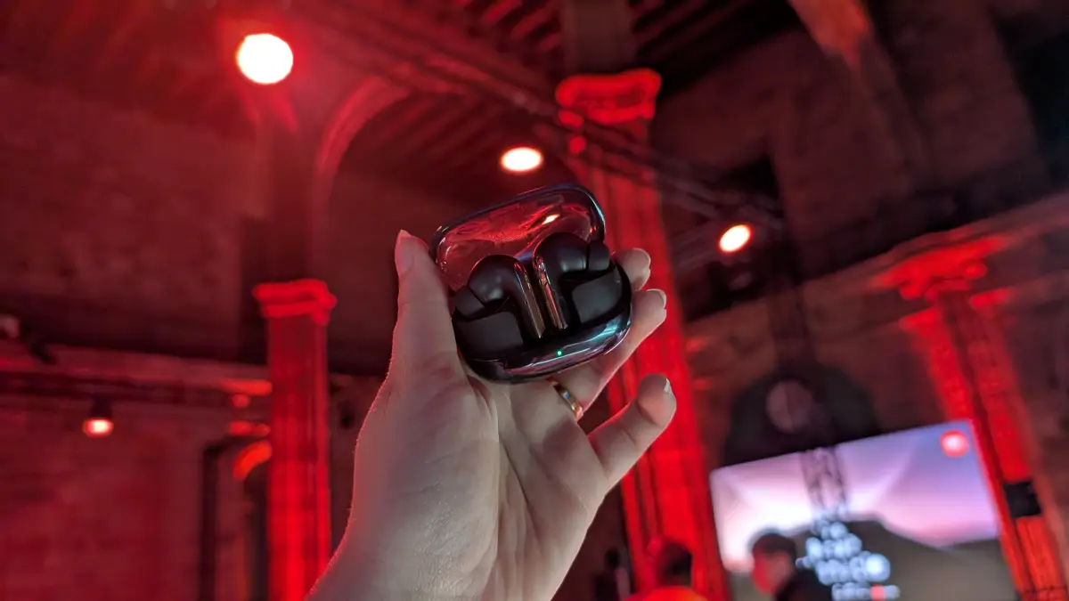 Xiaomi Buds 5 Pro prichádzajú v Bluetooth aj Wi-Fi verzii