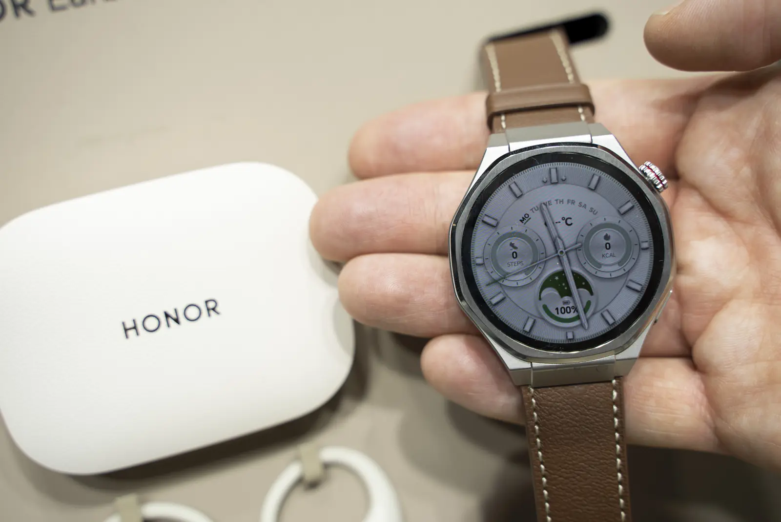 Prvé Honor Ultra smart hodinky, príchod One UI 7 od Samsungu, pravda o Xiaomi batériách a ďalšie novinky týždňa