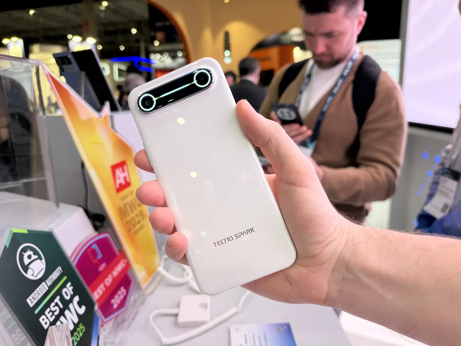 Vyskúšali sme najtenší smartfón na svete