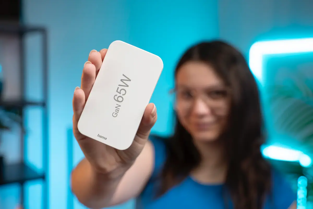 Rýchla nabíjačka Hama: Multifunkčná a jednoducho prenosná aj na cesty