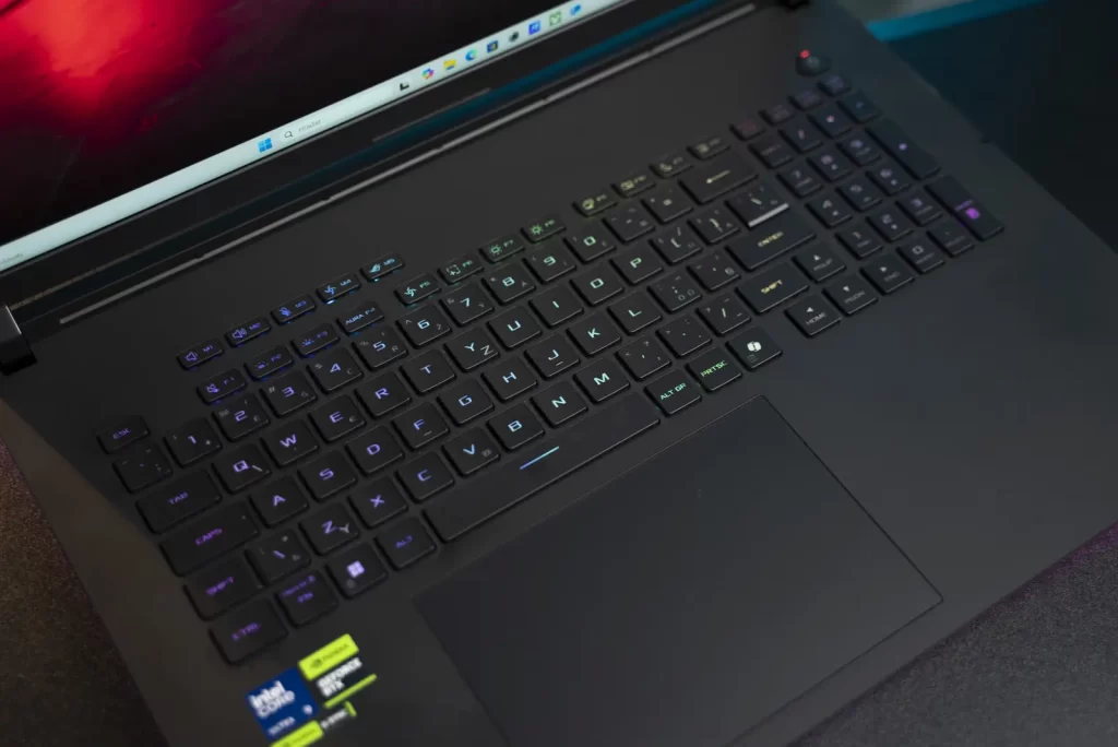 ROG Strix SCAR 18 (2025)