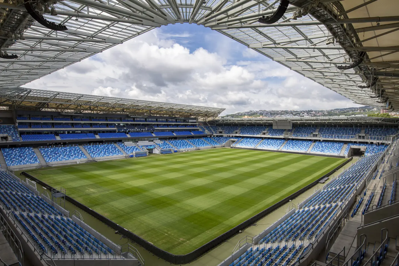 Viac ako 430-tisíc návštevníkov ročne. Takto technológie chránia Národný futbalový štadión